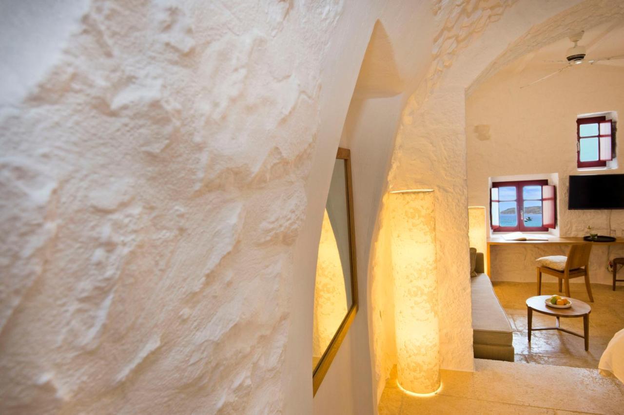 Hotel Pirgos Mavromichali Liménion Esterno foto