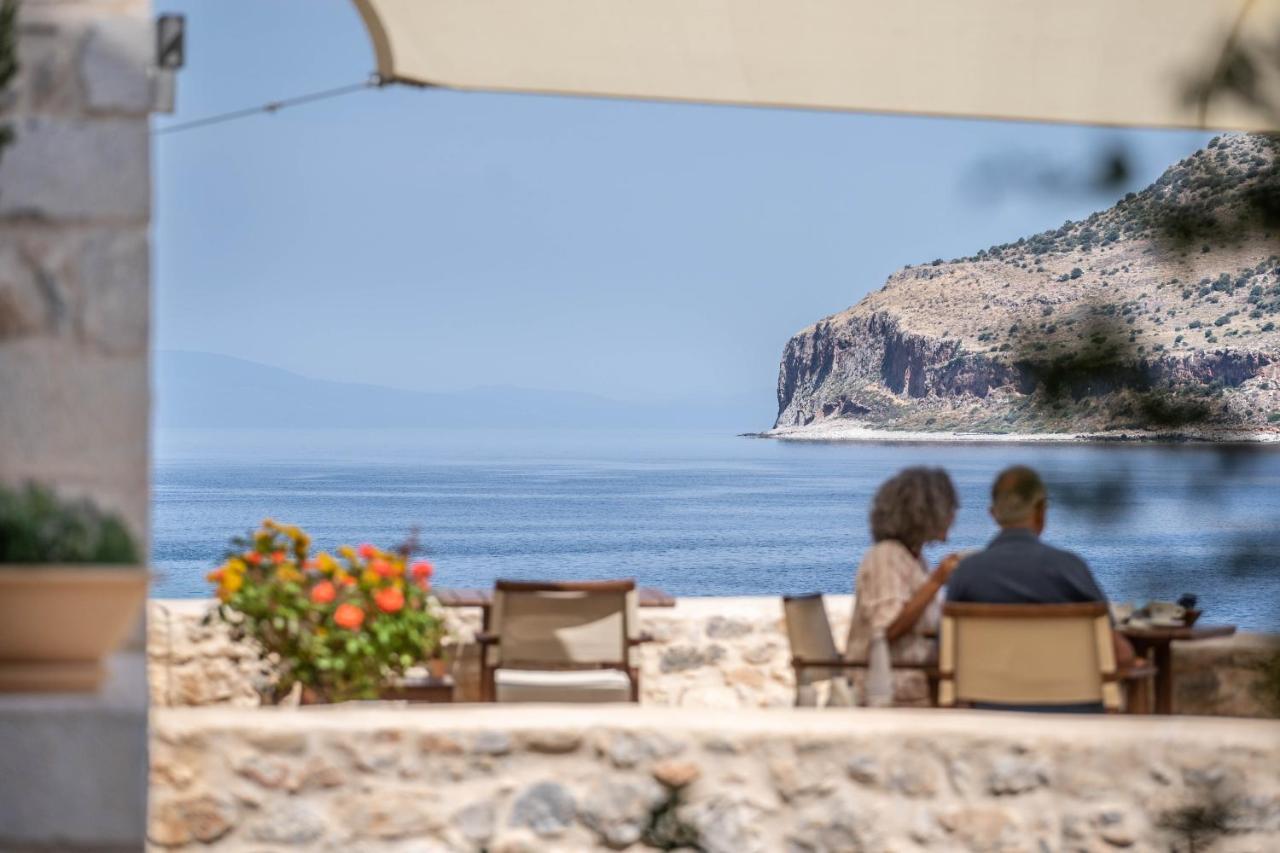 Hotel Pirgos Mavromichali Liménion Esterno foto