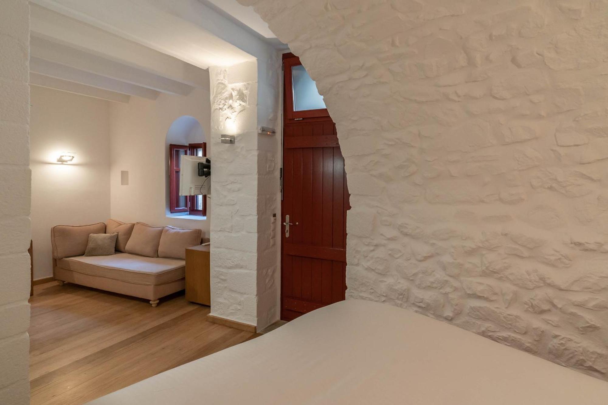 Hotel Pirgos Mavromichali Liménion Esterno foto