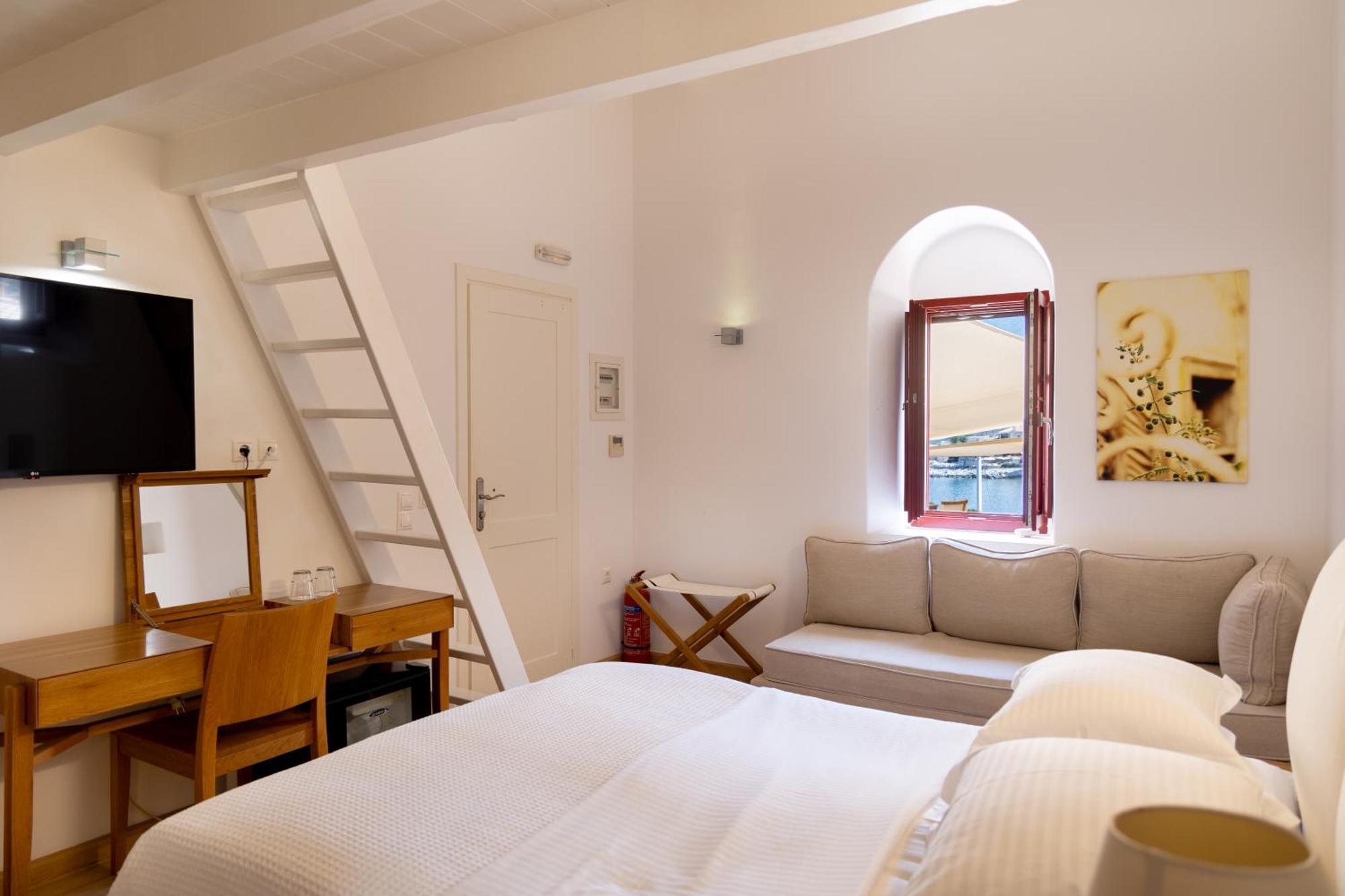 Hotel Pirgos Mavromichali Liménion Esterno foto